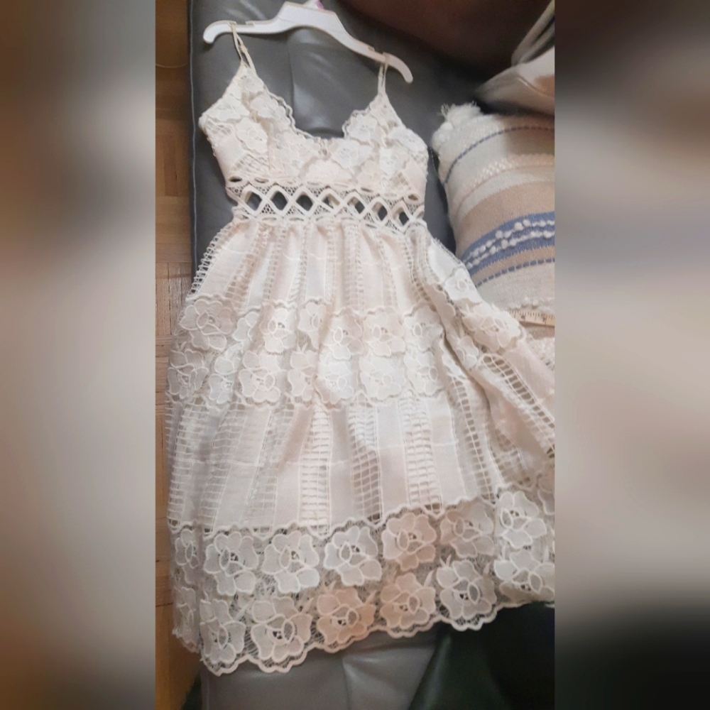 Lace dress